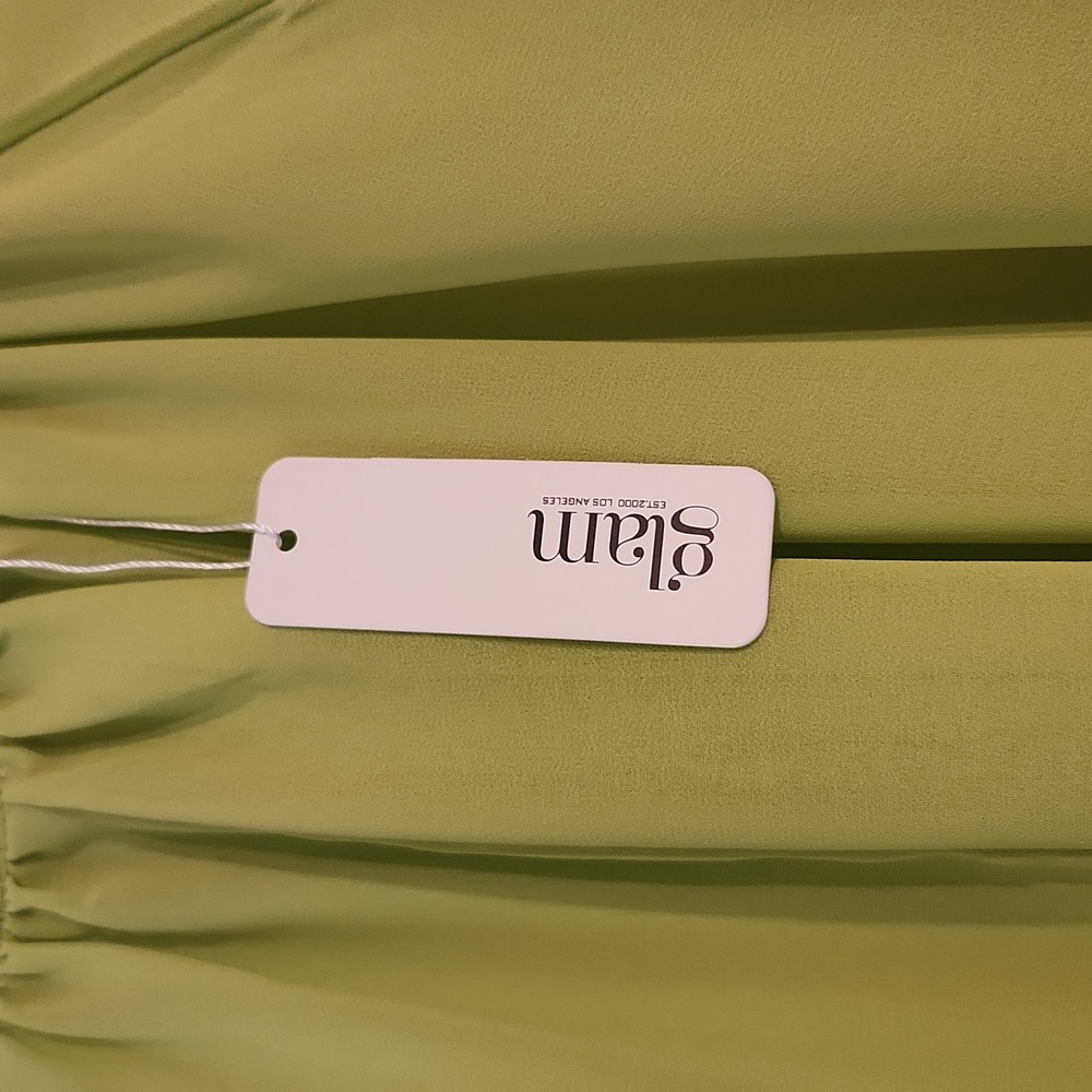 NEW Beautiful Lime Green Flowy Blouse - Picture 10 of 10